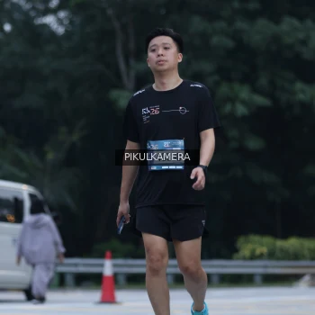 Runner Photo 3873659