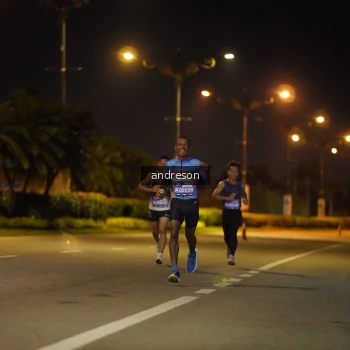 Runner Photo 3873744