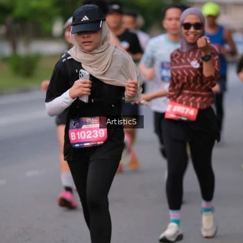 Runner Photo 3873874