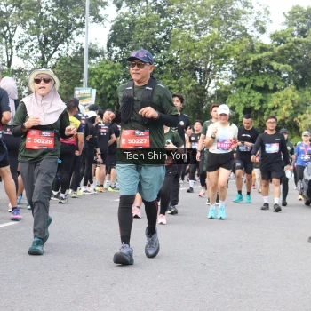 Runner Photo 3873875