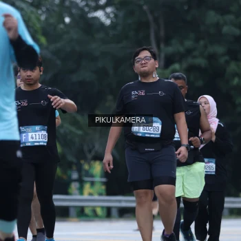 Runner Photo 3873877
