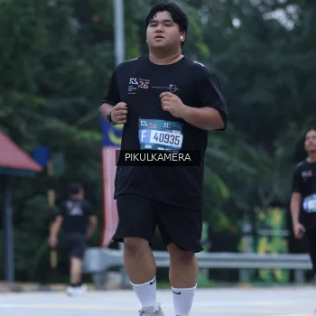 Runner Photo 3874221