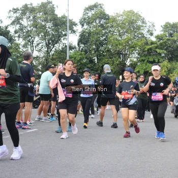 Runner Photo 3874307