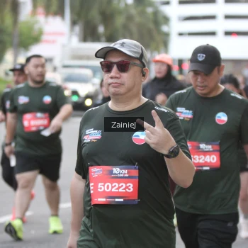 Runner Photo 3874334