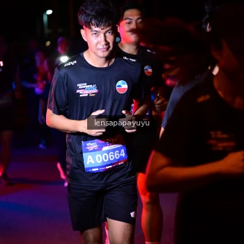 Runner Photo 3874390