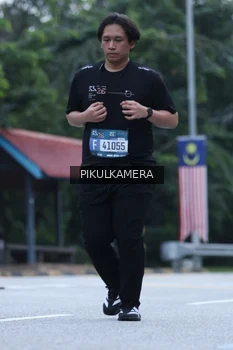 Runner Photo 3874410