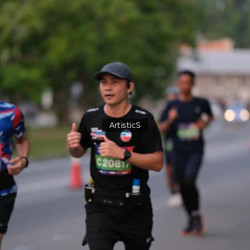 Runner Photo 3874622