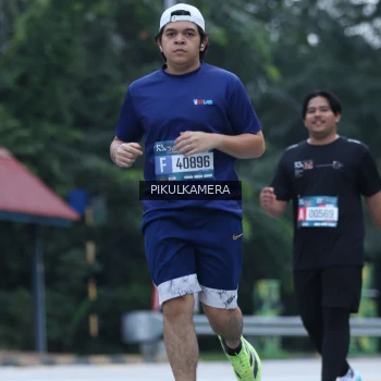 Runner Photo 3874624