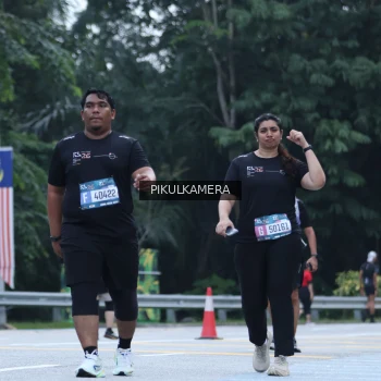 Runner Photo 3874750