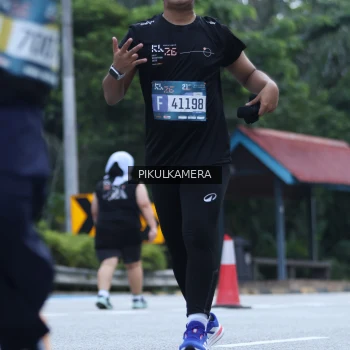 Runner Photo 3874977