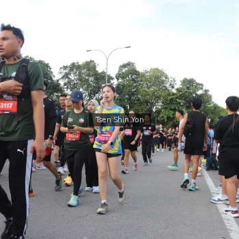 Runner Photo 3875064
