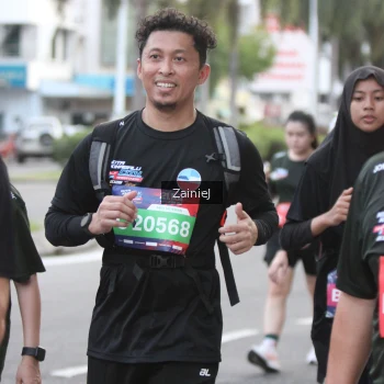 Runner Photo 3875171