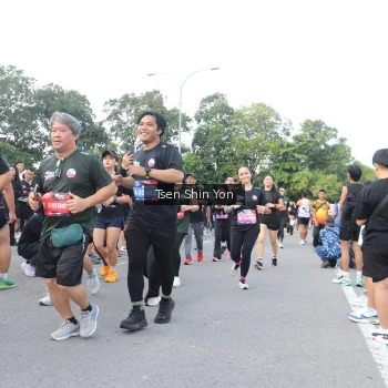 Runner Photo 3875269