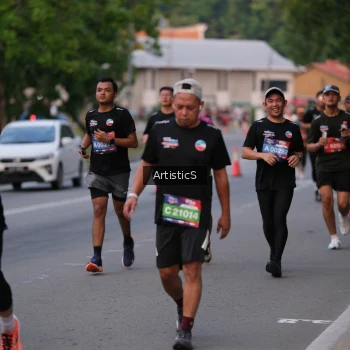 Runner Photo 3875285
