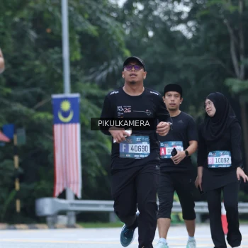 Runner Photo 3875433