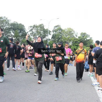 Runner Photo 3875474