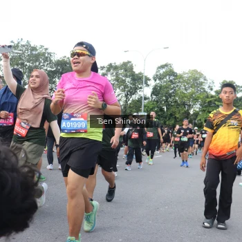 Runner Photo 3875490