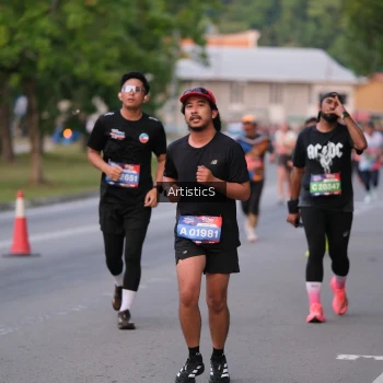 Runner Photo 3875532