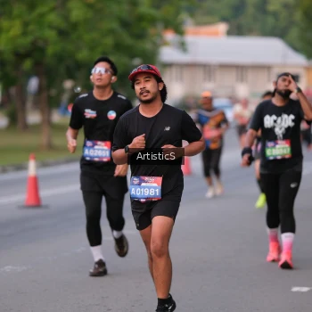 Runner Photo 3875547