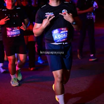 Runner Photo 3875557