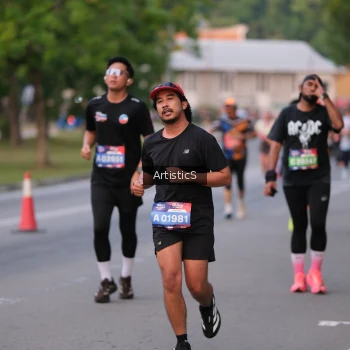 Runner Photo 3875577
