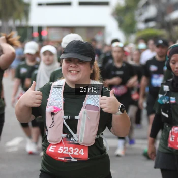 Runner Photo 3875613