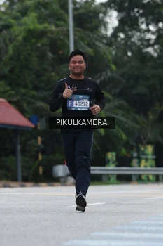 Runner Photo 3875644