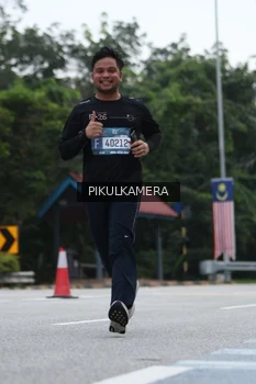 Runner Photo 3875652