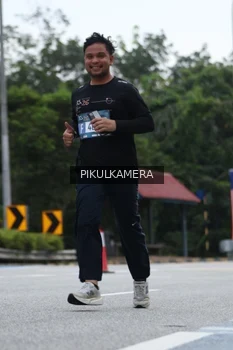 Runner Photo 3875671