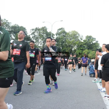 Runner Photo 3875702