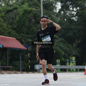 Runner Photo 3875733