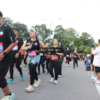 Runner Photo 3875873