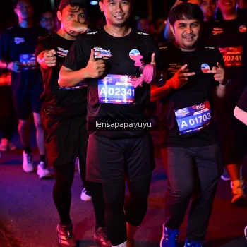 Runner Photo 3875874