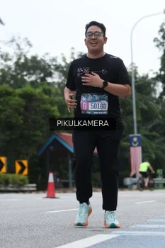 Runner Photo 3875914