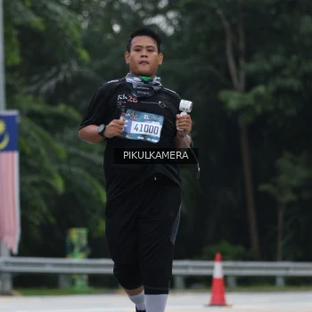 Runner Photo 3875934