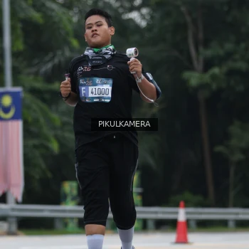 Runner Photo 3875936