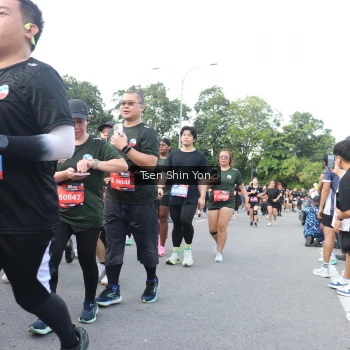 Runner Photo 3875937