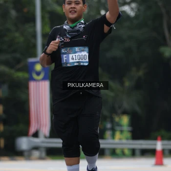 Runner Photo 3875952