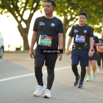 Runner Photo 3875953