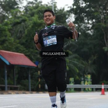 Runner Photo 3875962