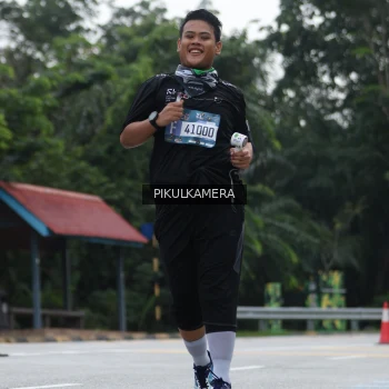 Runner Photo 3875965