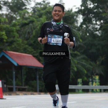 Runner Photo 3875969