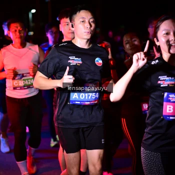 Runner Photo 3875971
