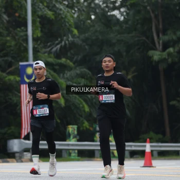 Runner Photo 3875977