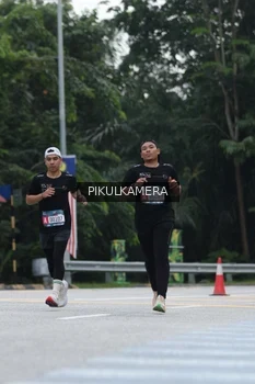 Runner Photo 3875982
