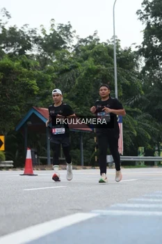 Runner Photo 3875988