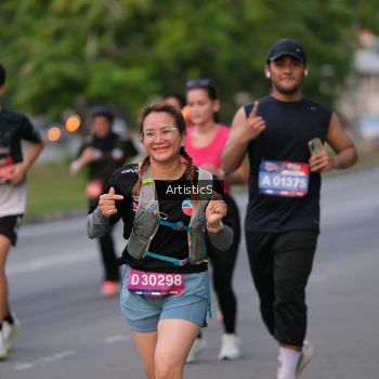 Runner Photo 3876000