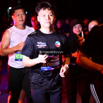 Runner Photo 3876005