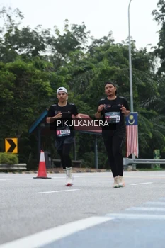 Runner Photo 3876006