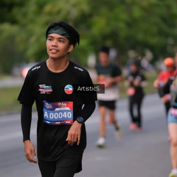 Runner Photo 3876007